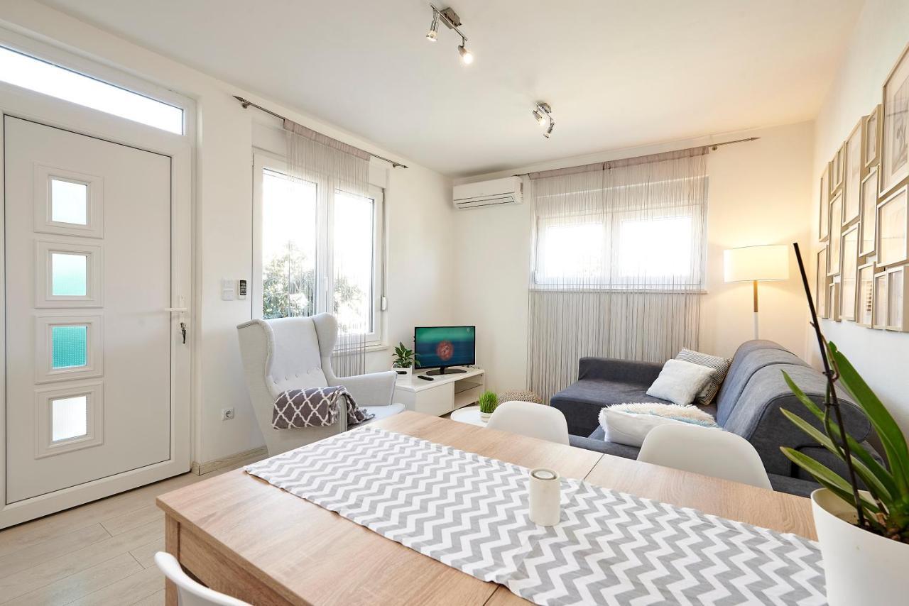 Apartmani Sara I Klara 特罗吉尔 外观 照片