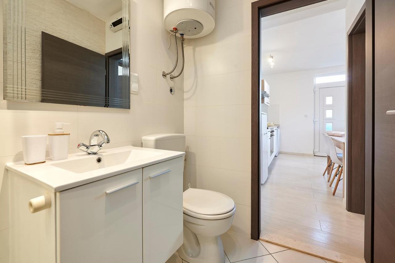 Apartmani Sara I Klara 特罗吉尔 外观 照片