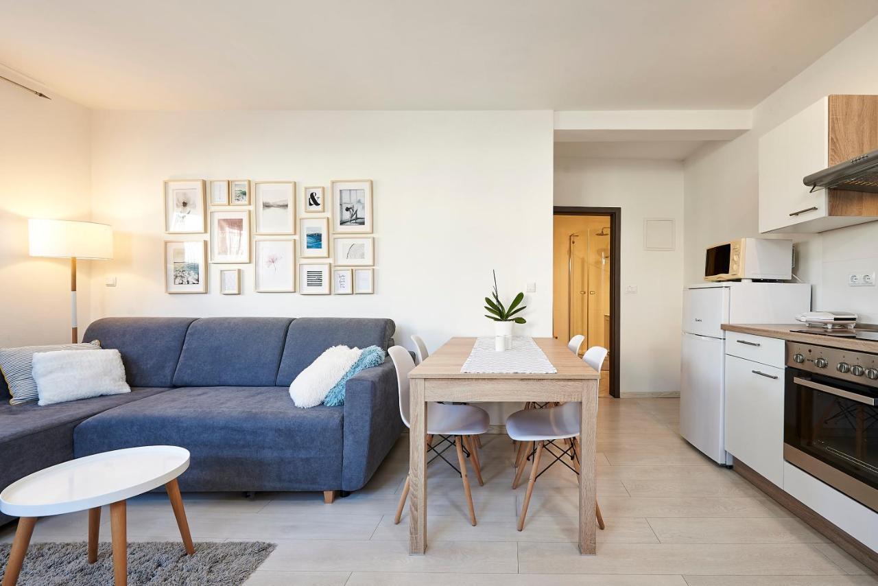 Apartmani Sara I Klara 特罗吉尔 外观 照片