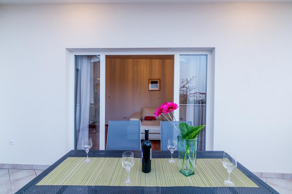 Apartmani Sara I Klara 特罗吉尔 外观 照片