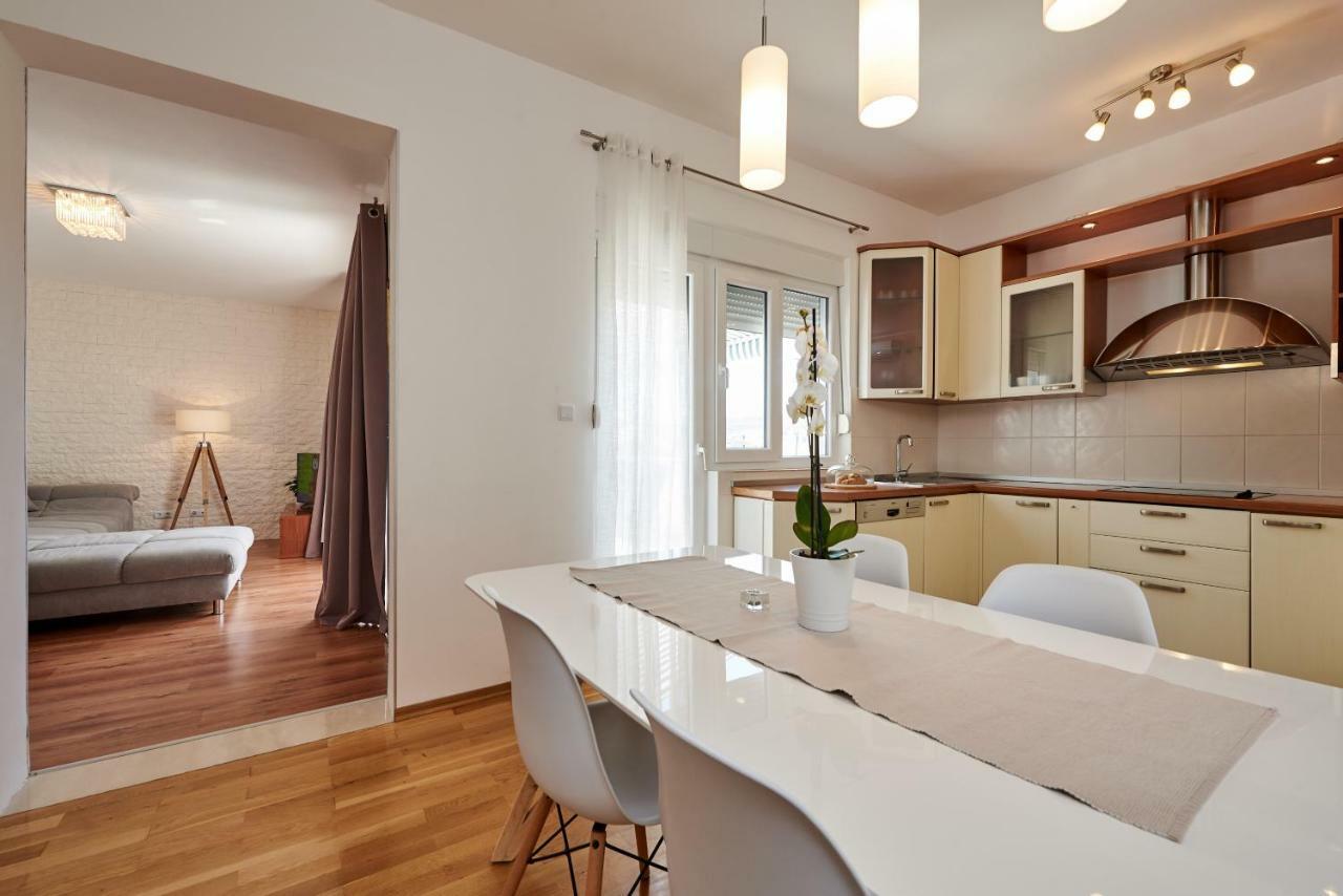 Apartmani Sara I Klara 特罗吉尔 外观 照片