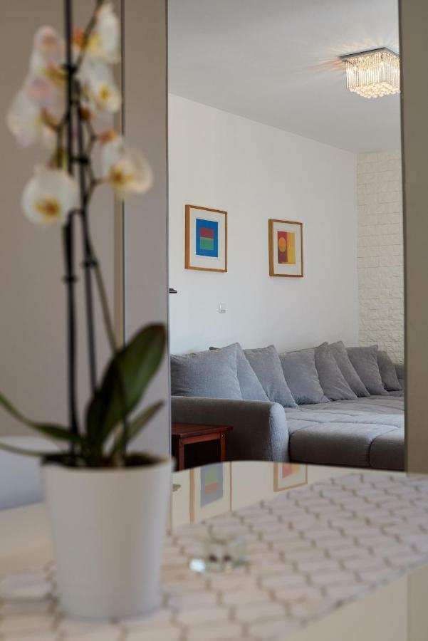 Apartmani Sara I Klara 特罗吉尔 外观 照片